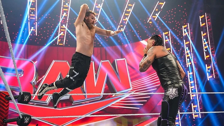 Обзор WWE Monday Night RAW 15.05.2023, изображение №32