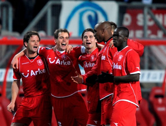 Глубина ямы для голландского футбола