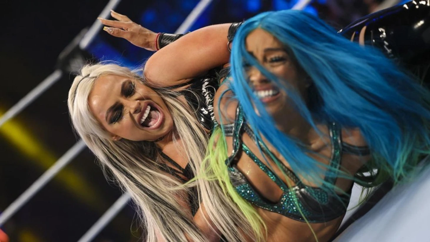 Обзор WWE Friday Night SmackDown 08.04.2022, изображение №16