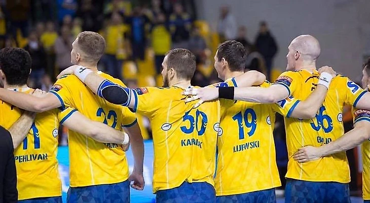 Лига чемпионов. Почему это было не зря. Отвага "Вардара", откровения "Порту", дрожь Лиевского, изображение №4