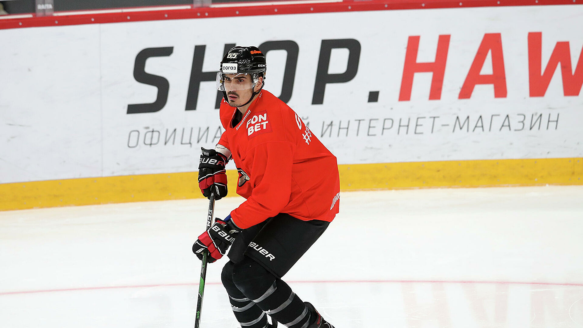 Якупов забил в первом же матче за «Авангард». Хартли хочет спасти ему карьеру