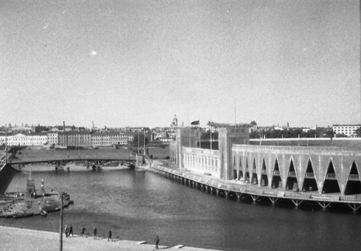 1 1933-1941 Стадион им В.И. Ленина (Петровский), река Ждановка