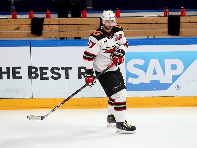 Пятый матч «Ак Барса» и «Авангарда» – парад супергероев. Воронков, Ковальчук и Буше сделали шоу