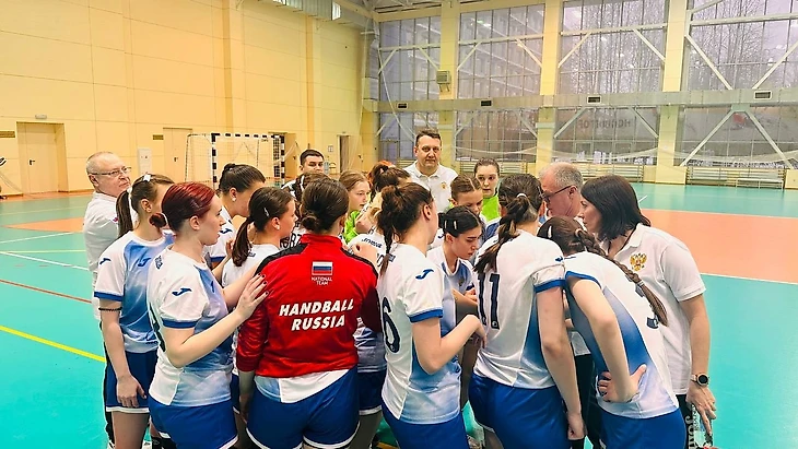 Молодёжное первенство. Полина Кожокарь: "Мы с Кристиной разные! Но созваниваемся почти ежедневно", изображение №2