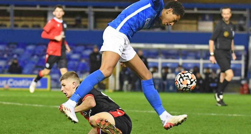 Визит и переговоры: план дортмундской «Боруссии» насчет брата Беллингема Джоба