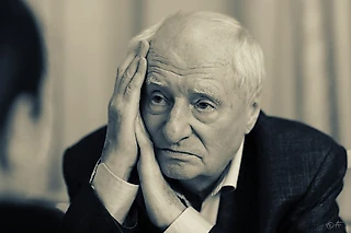 Уходящая натура - Марк Захаров