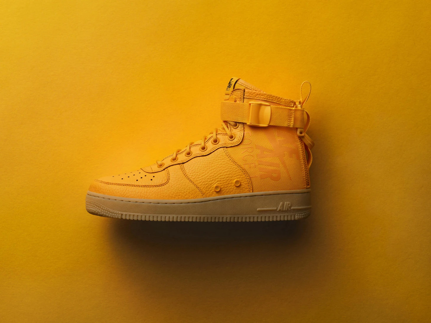 AF1