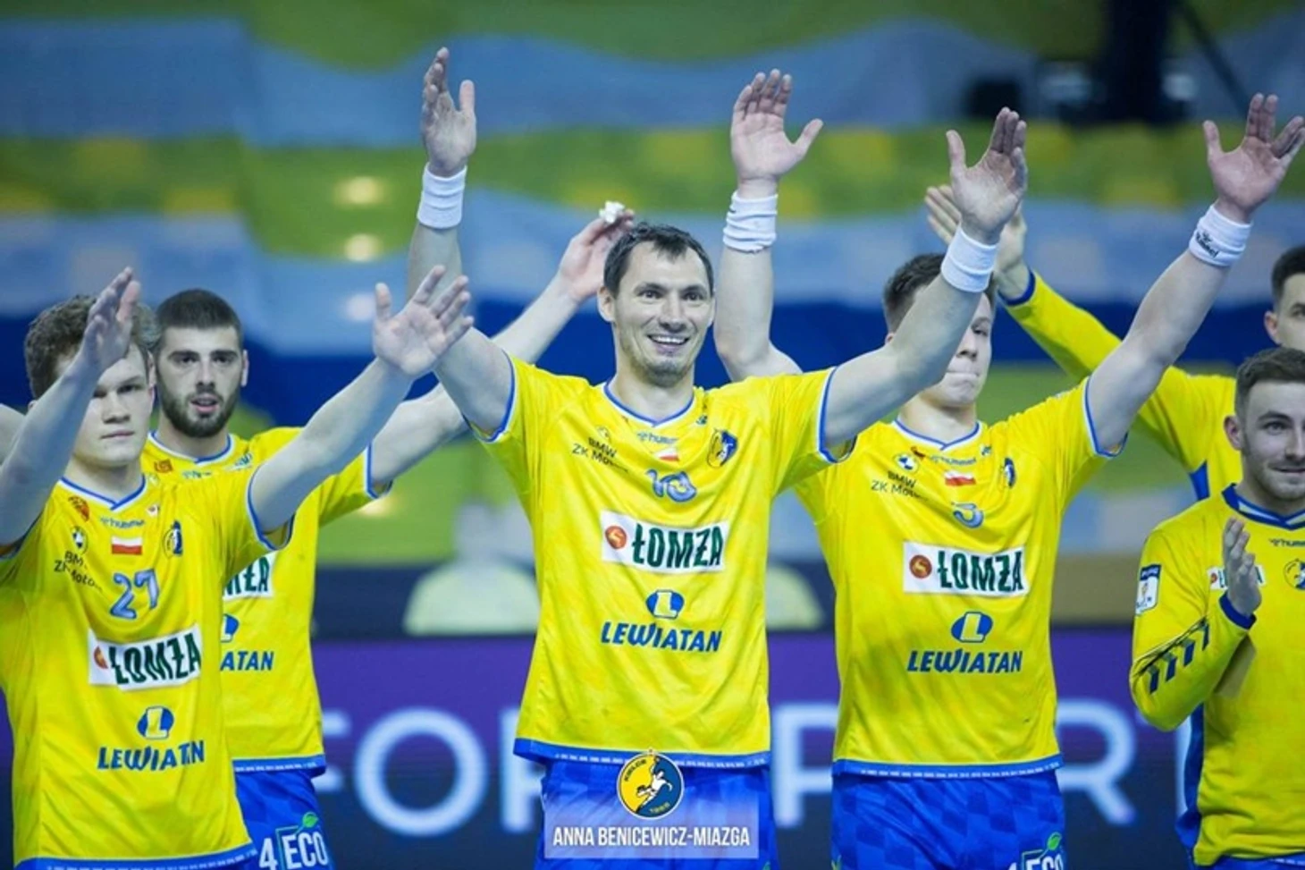 Лига чемпионов. "Веспрем" не проигрывал дома два года. И вот громом грянул "Ольборг"!, изображение №4