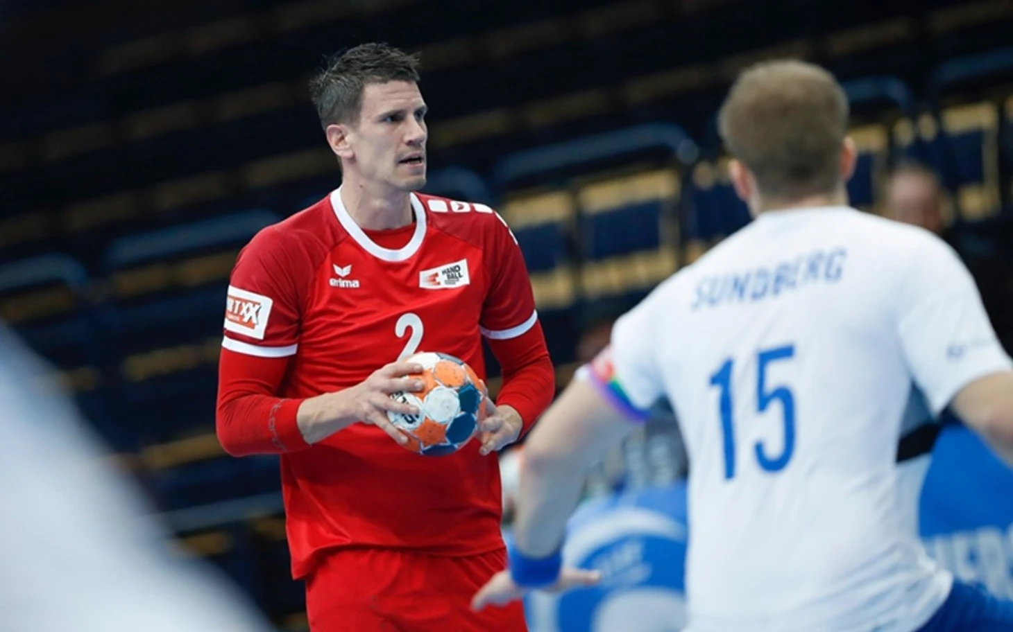 ЧЕ-2022. Ход Короля: Кирил Лазаров дебютирует в роли тренера и побеждает чемпионов мира!, изображение №5