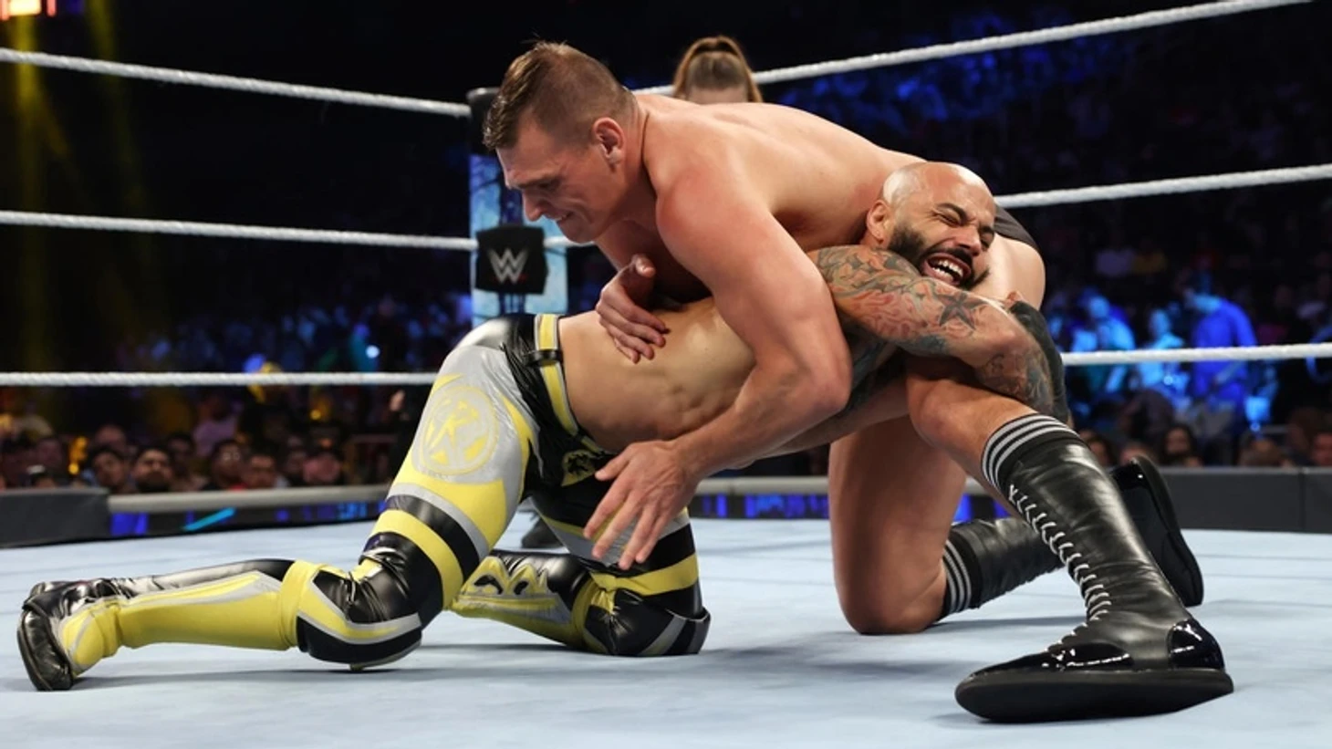 Обзор WWE Friday Night Smackdown 24.06.2022, изображение №7