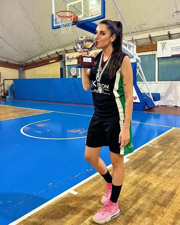 Valentina Vignali, the Italian basketball player who is making heads turn with her jaw-dropping fashionable photos