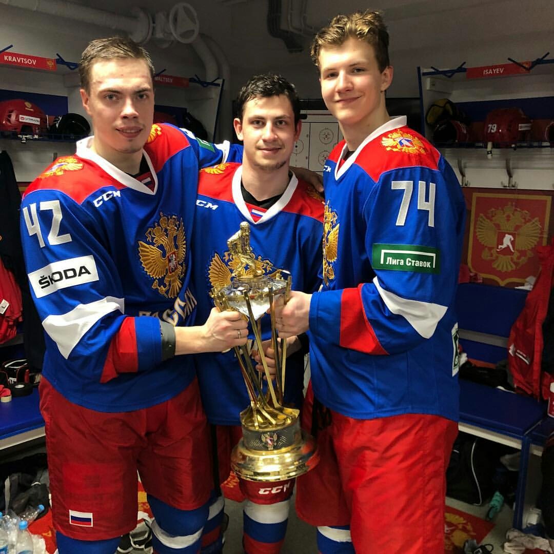 Молоды и готовы удивлять. Челябинские звездочки, которые могут зажечь на хоккейном небосклоне в новом сезоне