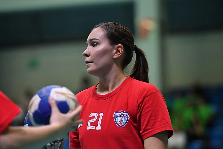 Наши в Европе. Александра Санникова: &quot;Уровень чемпионата Турции немного пониже, чем российского…&quot;, изображение №1