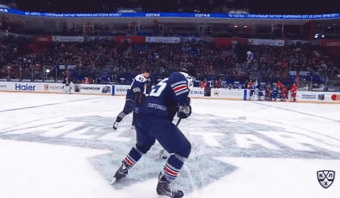 Лучшее звено «Магнитки» издевается над Сорокиным