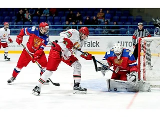 Такой хоккей нам не нужен. Юниорская сборная России выиграла у Беларуси