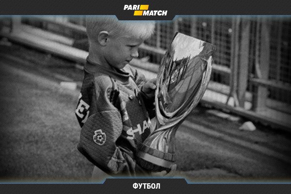 Ретро. Каспер Шмейхель с Суперкубком УЕФА