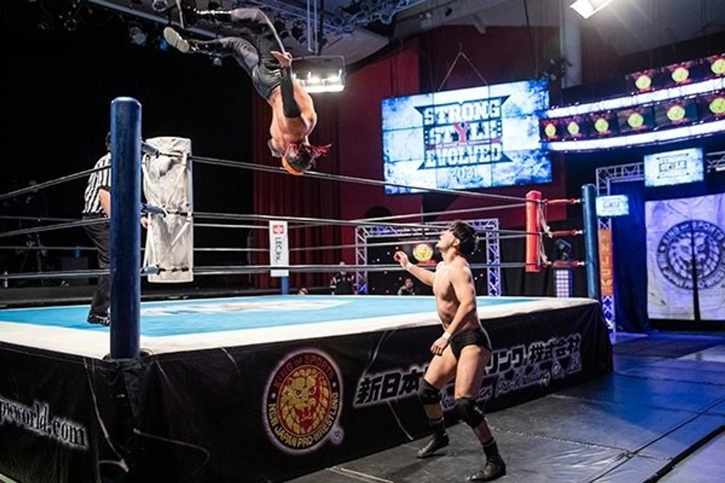 Обзор 1-го дня NJPW Strong Style Evolved (на 32-ом ТВ-выпуске STRONG за 19.03.2021), изображение №5