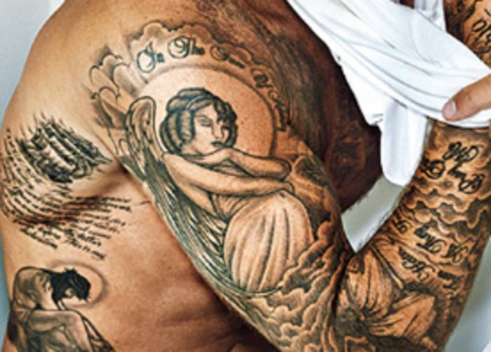 Перечисляя любимые татуировки, Дэвид Бекхэм забыл о надписи, посвященной своей жене Виктории