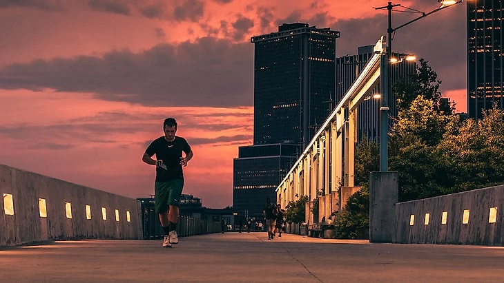 Night Running Pictures | Download Free Images on Unsplash