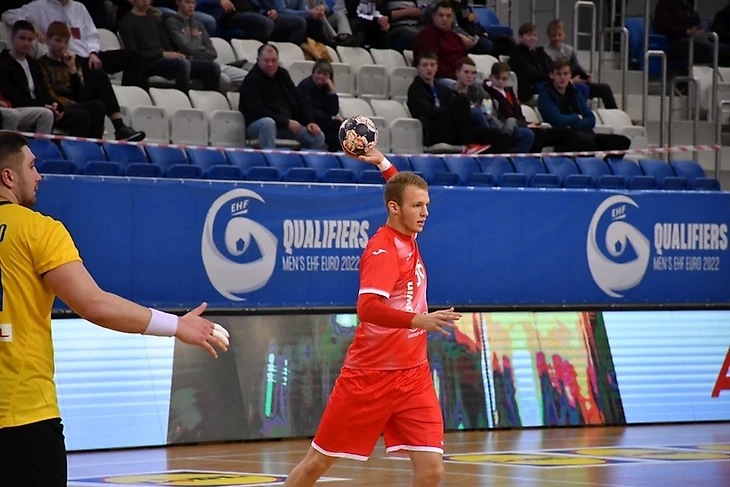 ЧЕ-2022. Сергей Иванов: "Порадовался голу, но в то же время не понравилась моя игра в защите", изображение №1