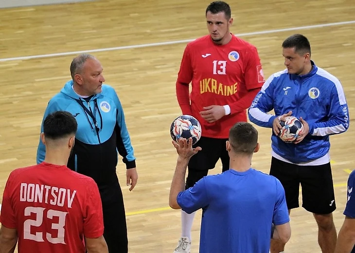 ЧЕ-2022. Николай Степанец: "У россиян большие традиции. Думаю, фавориты все-таки они", изображение №4