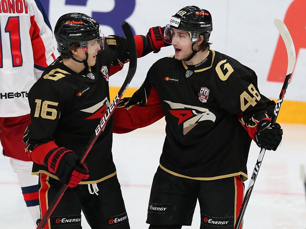 Контроль шайбы и правильные эмоции. Как «Авангарду» обыграть ЦСКА в финале КХЛ