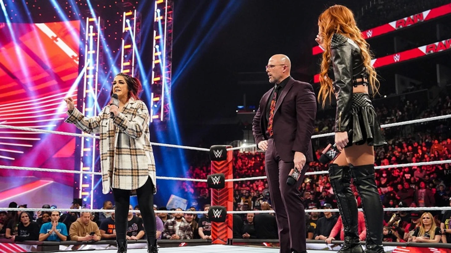 Обзор WWE Monday Night RAW 13.02.2022, изображение №2