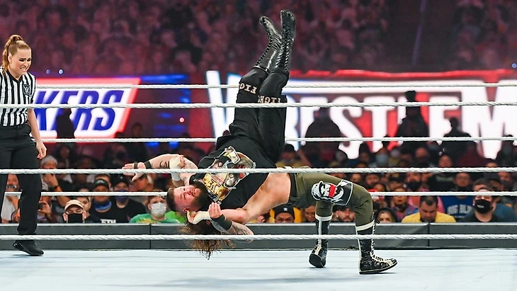 Обзор второго дня WWE WrestleMania 37, изображение №9