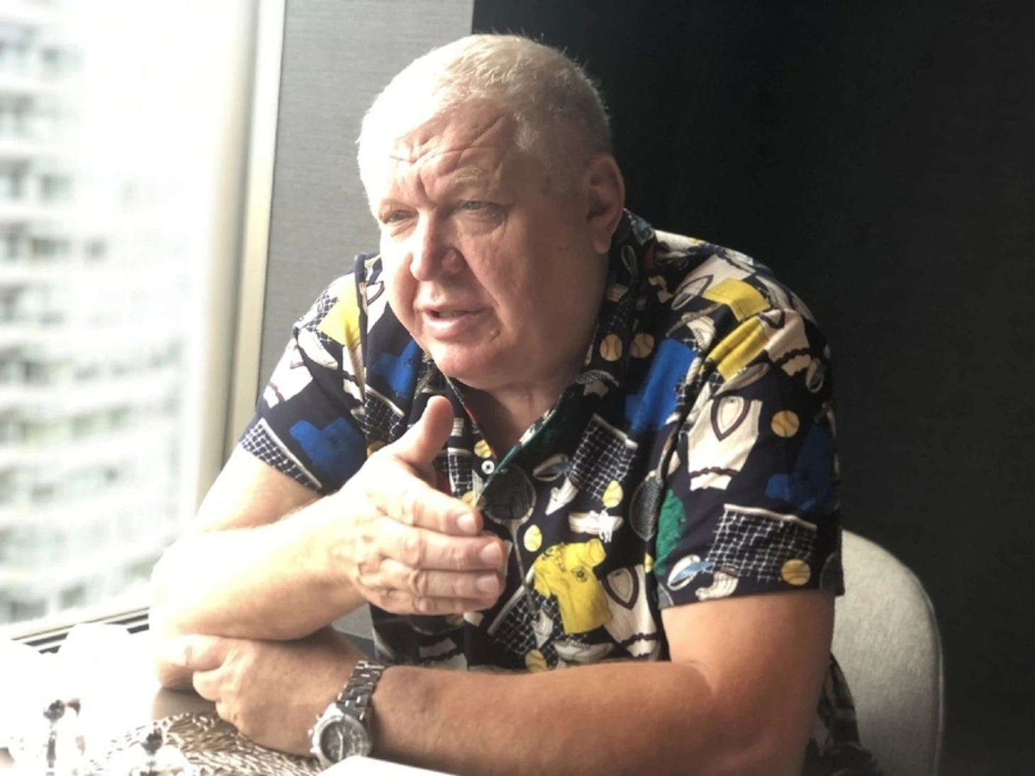 20 вопросов не о гандболе. Евгений Трефилов: "Хандру лечу Высоцким — колонка всегда под рукой!", изображение №7