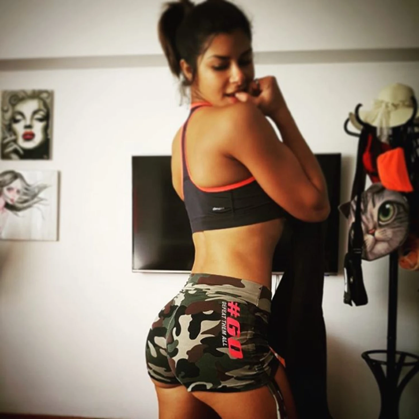 https://photobooth.cdn.sports.ru/preset/post/c/2a/d6ff04fb84d139a36d6a72dc73ad8.png