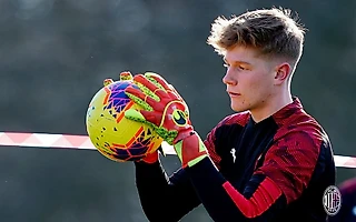 Вратарь Примаверы «Милана» Андреас Юнгдаль вызван в сборную Дании (U18)