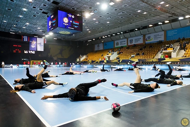 Лига чемпионов. Ростовская &quot;кухня&quot; перед 1/4 финала: космический антураж для выхода в турнирный космос, изображение №2