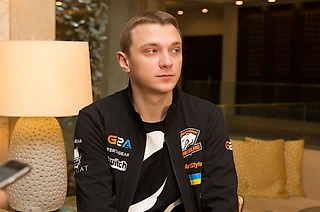 Минус Арстайл