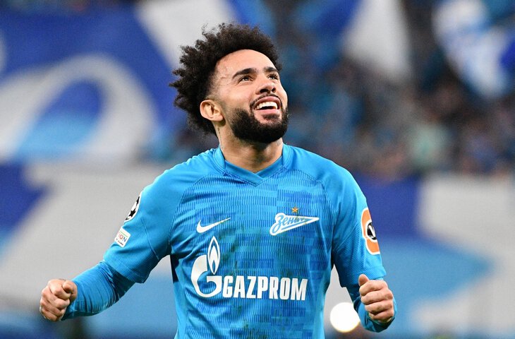 «Увидел финт Роналдиньо – побежал на улицу». Монолог Клаудиньо о дриблинге и любви к яркой игре