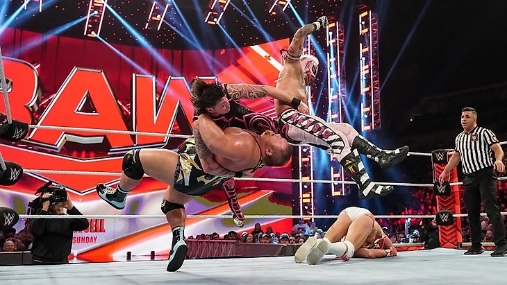 Обзор WWE Monday Night RAW 30.05.2022, изображение №8