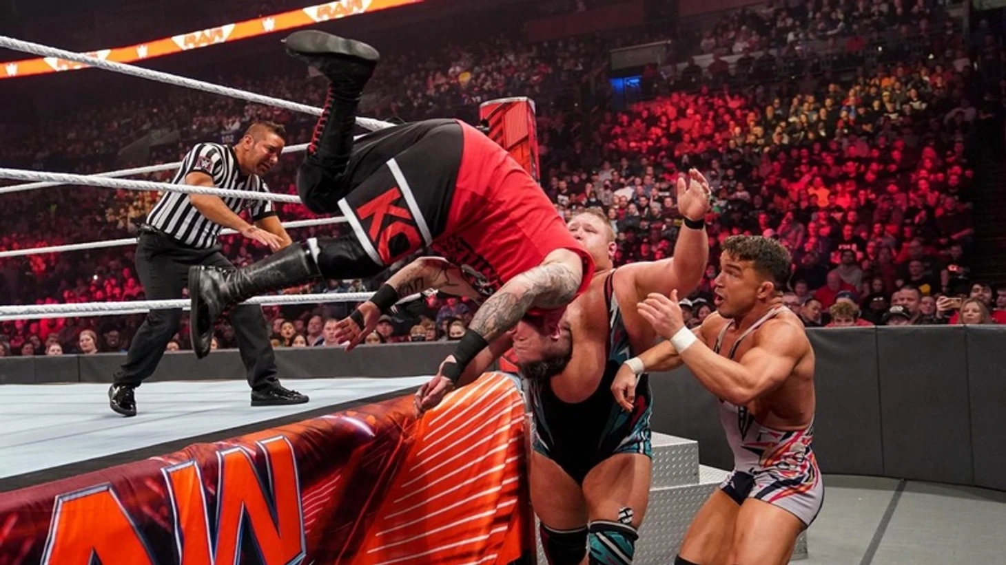 Обзор WWE Monday Night RAW 28.02.2022, изображение №3