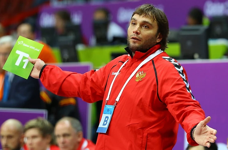 Олег Кулешов: "Как-то поспорили с Гисласоном на ящик шампанского, что выиграем бундеслигу", изображение №14