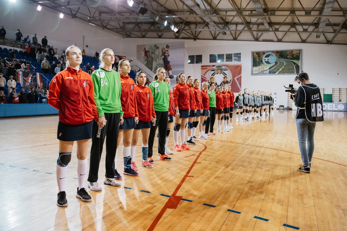Европейская лига. На колу мочало. "Звезду" сгубили старые болячки, и стены в Чехове не помогли, изображение №1