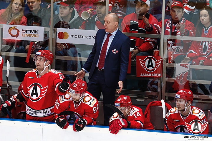 Свернули в никуда. Самая глупая отставка года