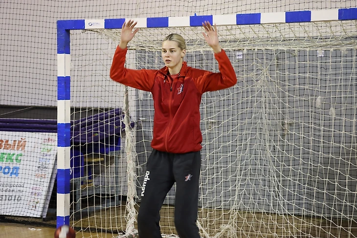 Александра Лебедева: "Играла под 33-м номером — как Тесс Вестер. Если будет возможность — верну!", изображение №4