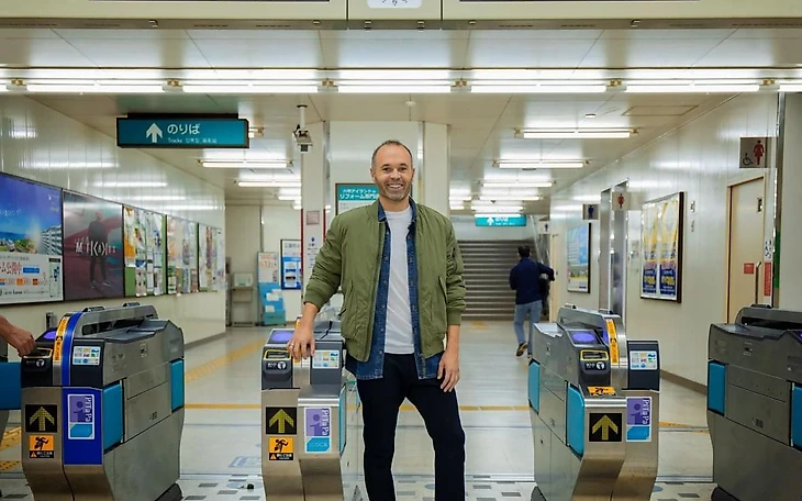 Iniesta, al metro de JapÃ³ - Sports&life