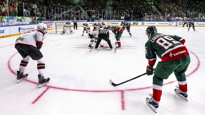 По сценарию Хартли. «Ак Барс» против «Авангарда», матч первый