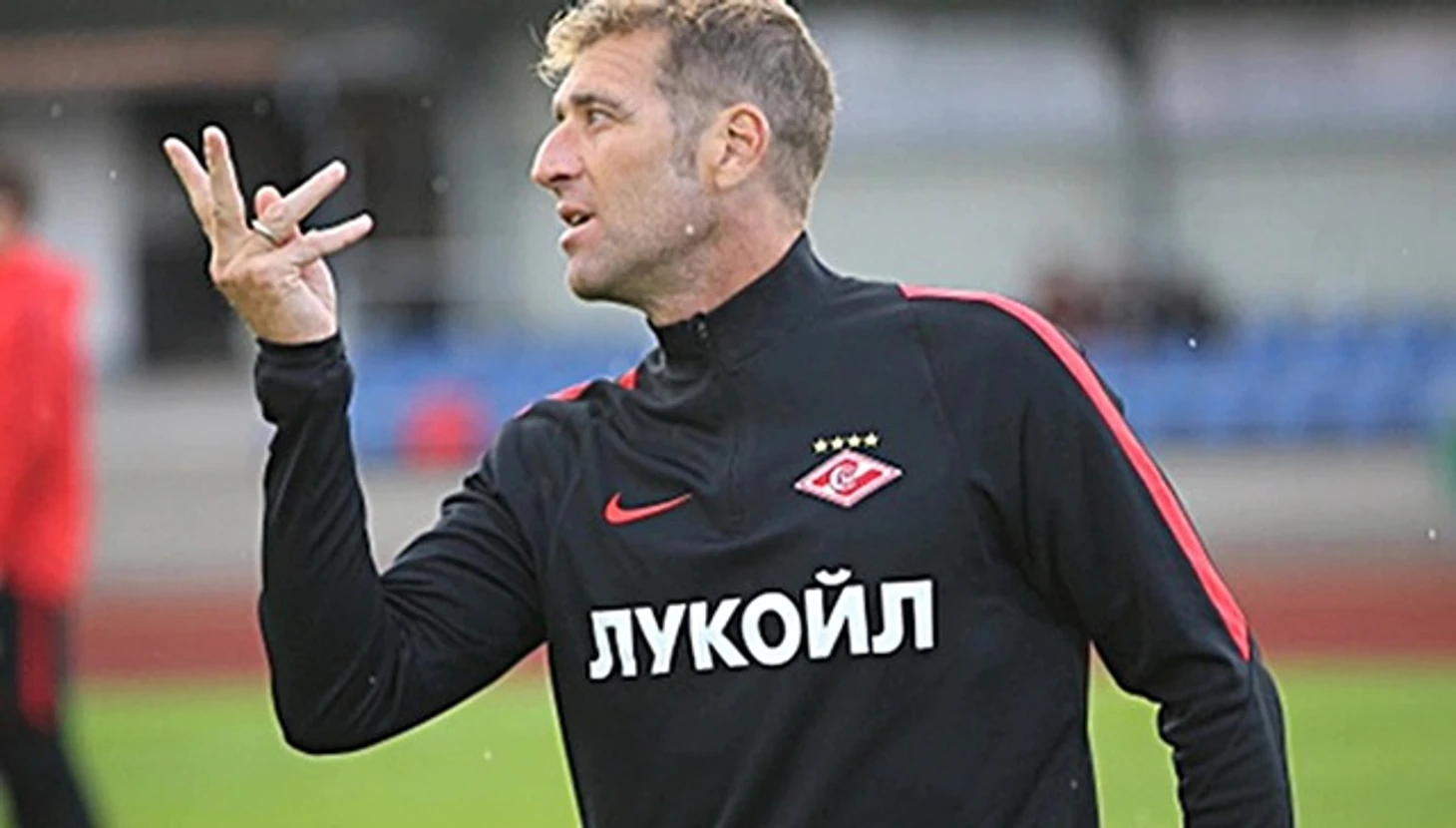 Массимо Каррера побеждает Оренбург