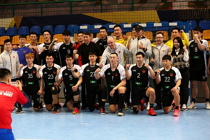 Беларусь. Первоапрельскую шутку не повторили: мешковцы приземлили китайских "аистов" в Минске!, изображение №3