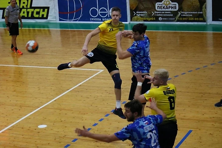 Чемпионат России. Саратовские курсы реабилитации. "Нева" без поражений, а у ЦСКА — второе кряду, изображение №4