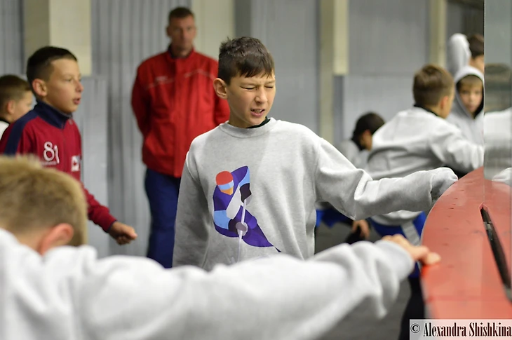 буран 2004 воронеж разминка перед матчем хоккей хоккеисты детский хоккей