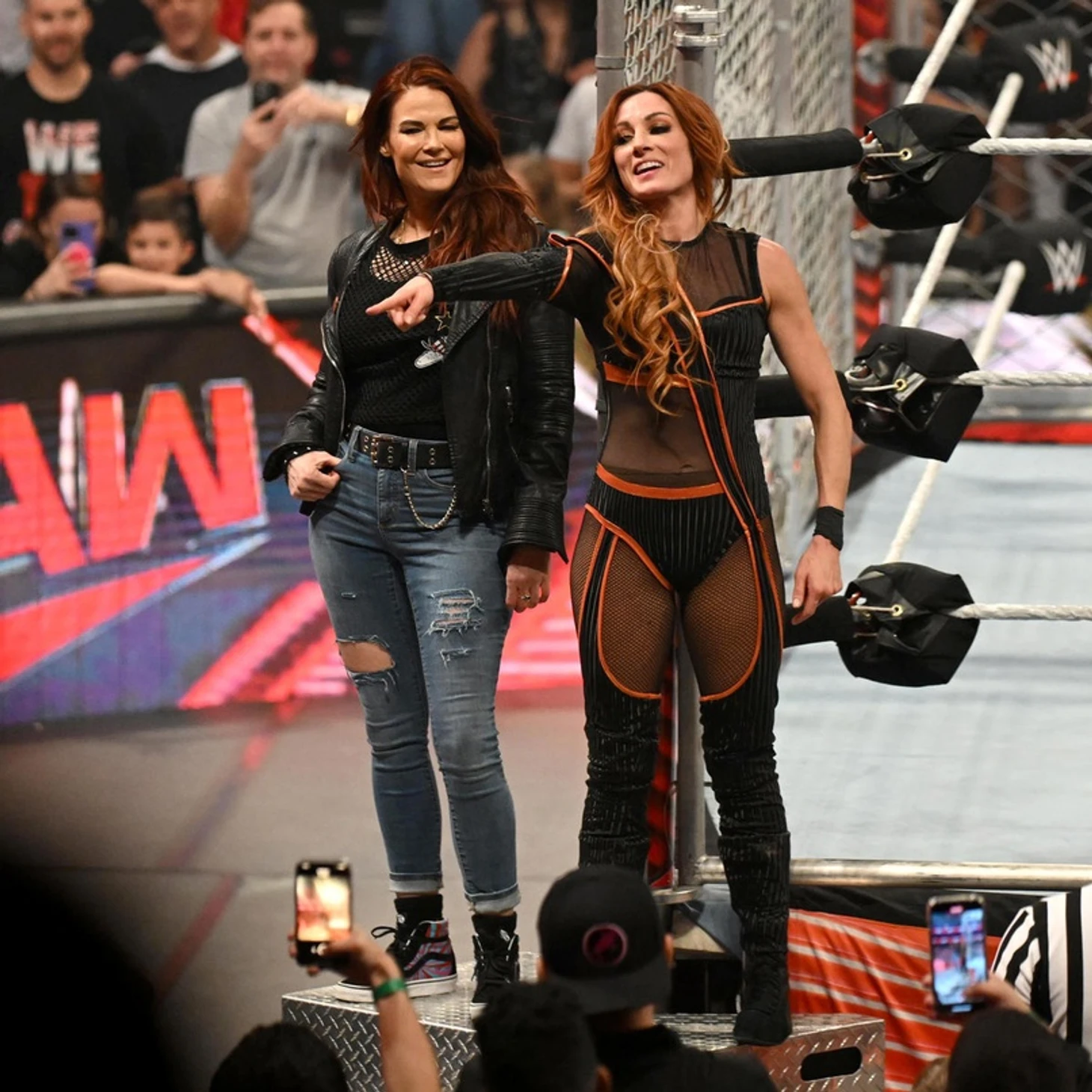 Обзор WWE Monday Night RAW 06.02.2023, изображение №32