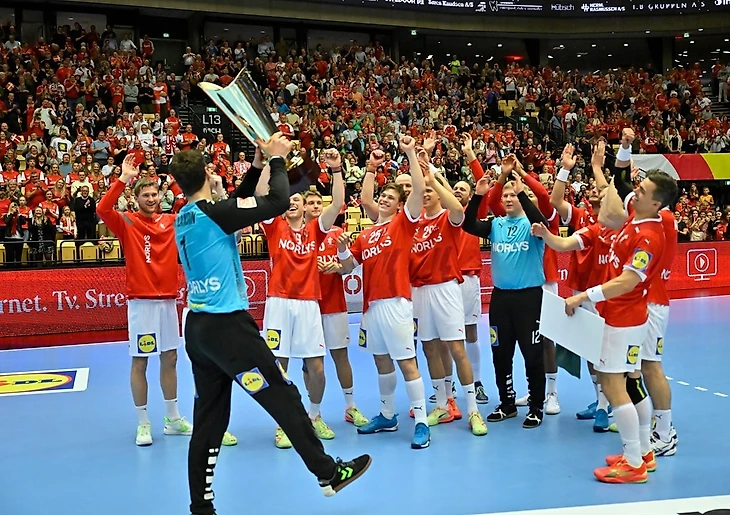EHF Euro Cup. "Датский динамит" вновь взорвался. Команда Якобсена увела трофей из-под носа шведов, изображение №3