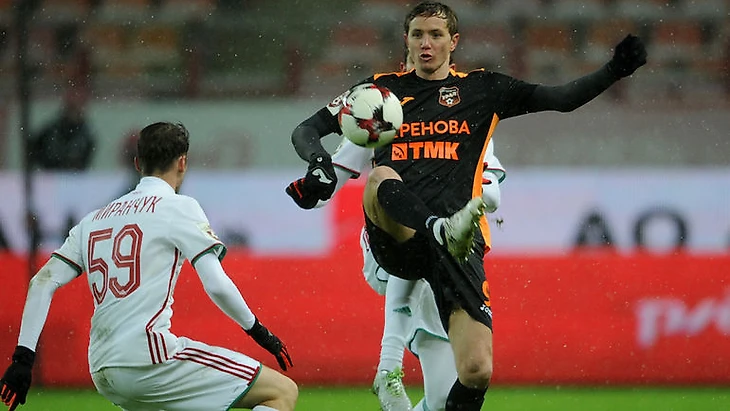 Роман ПАВЛЮЧЕНКО (в черном). Фото Алексей ИВАНОВ, &quout;СЭ&quout;