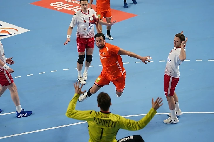 ЧЕ-2022. Интрига третьих мест решилась просто: стоимость путевки — один балл в матчах с лидерами, изображение №1